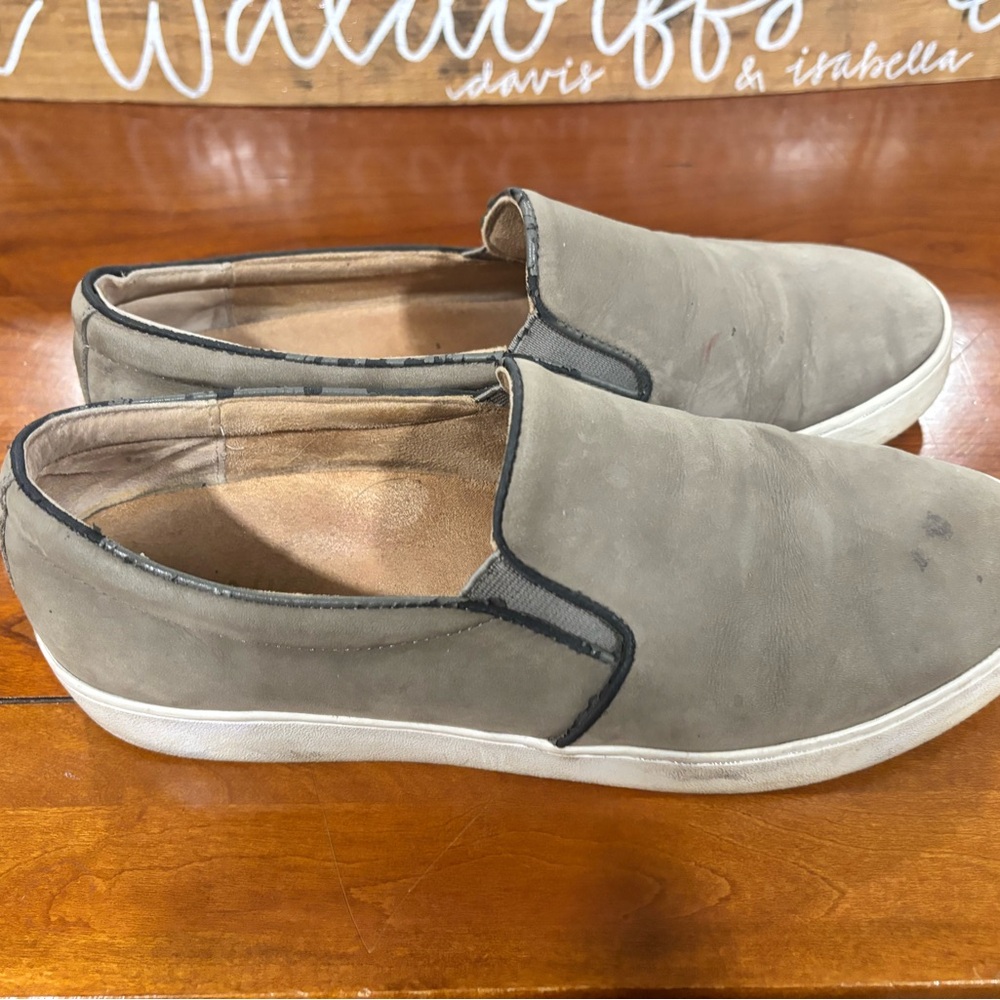 Vionic Gray Loafers Slip-Ons Casual Comfort